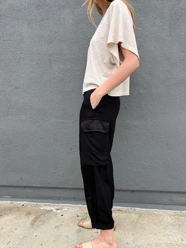 Logan Cargo Pant in Linen - Black