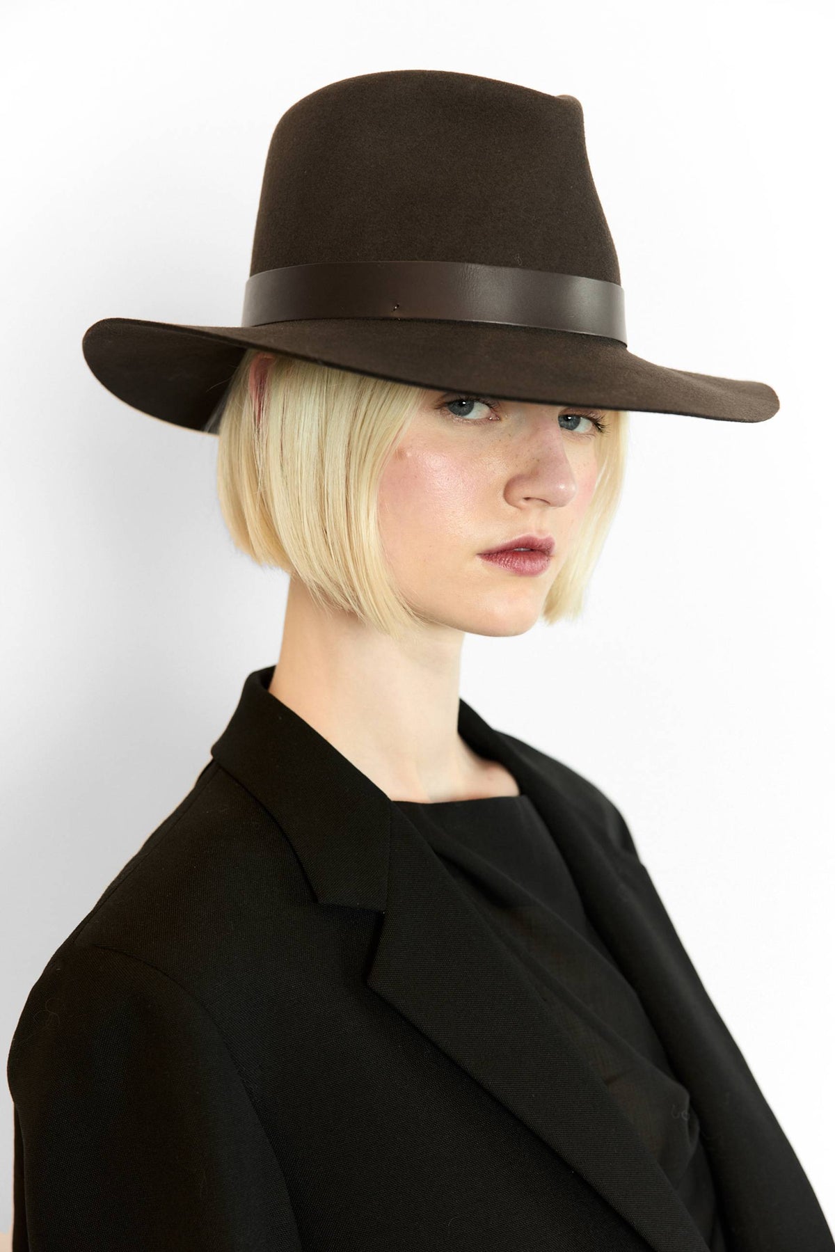 Deuxieme Classe JANESSA LEONE ハット　ブラウン美品 JANESSA LEONE/ジャネッサ レオーネ】RILEY（ハット）｜Deuxieme