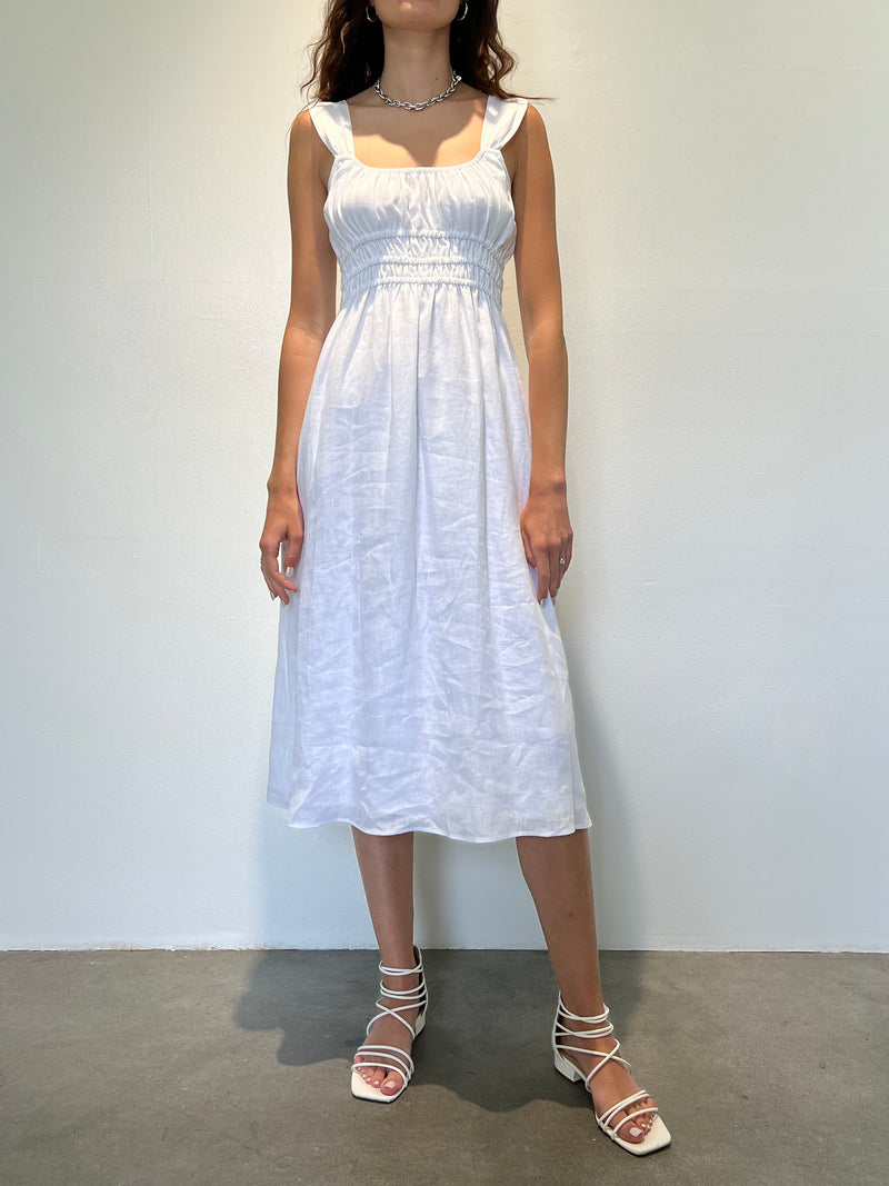 Dria Leon Evelyn Dress in Linen - White
