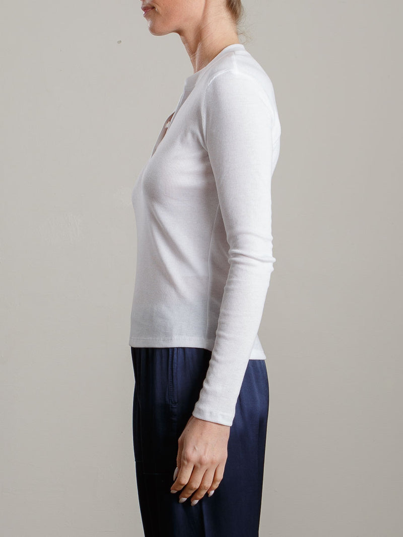 Jude Henley in Lightweight Rib - White