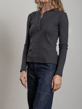 Jude Henley in Thermal - Dark Heather Grey