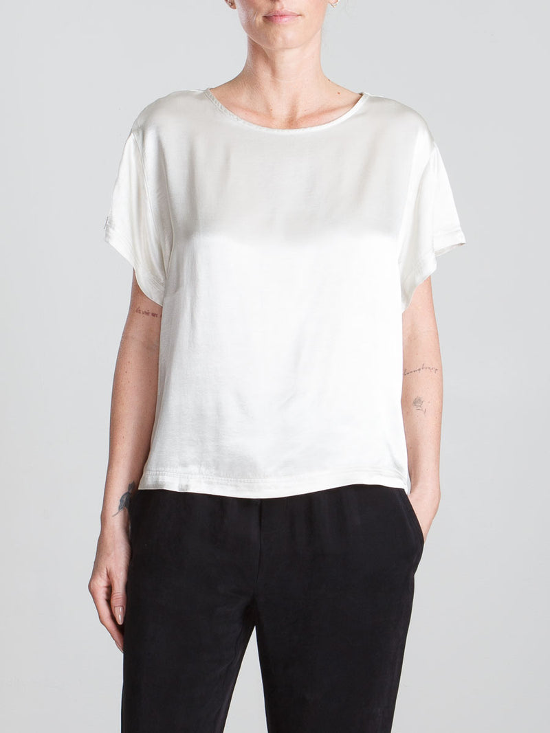 Piper Tee in Vintage Satin - Oyster