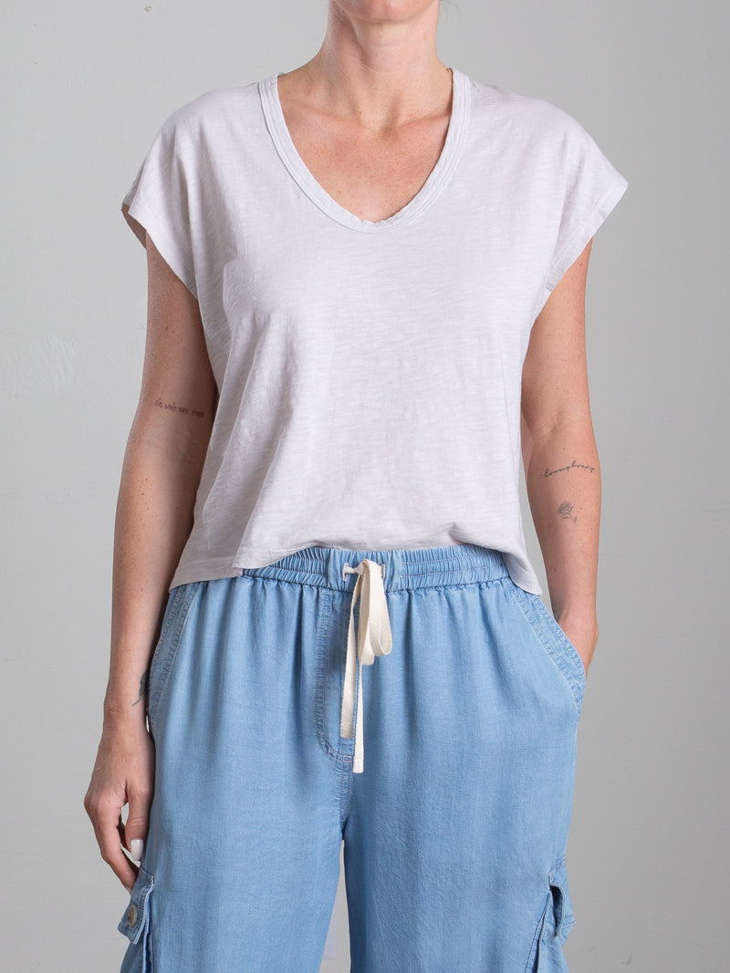 Lena Slouchy Scoop Neck Tee in Supima Slub - Fog