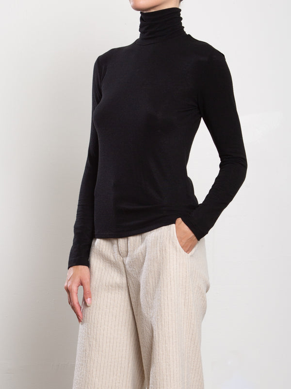 Shiloh Turtleneck in Cashmere Jersey - Black
