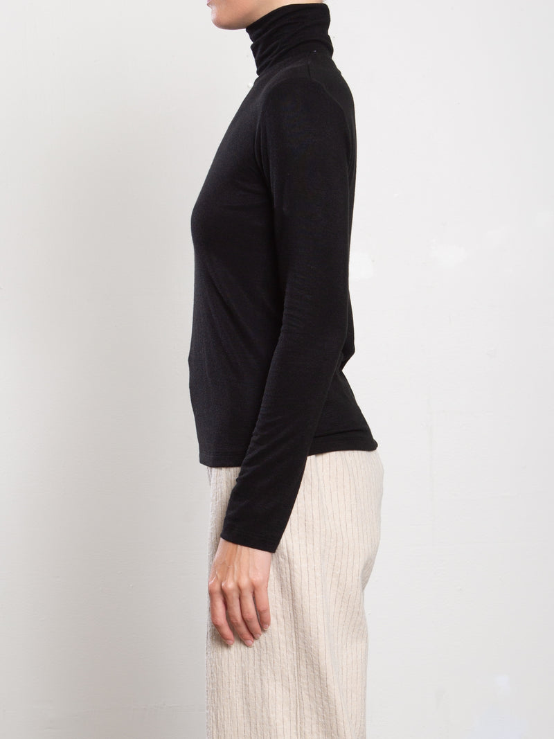 Shiloh Turtleneck in Cashmere Jersey - Black