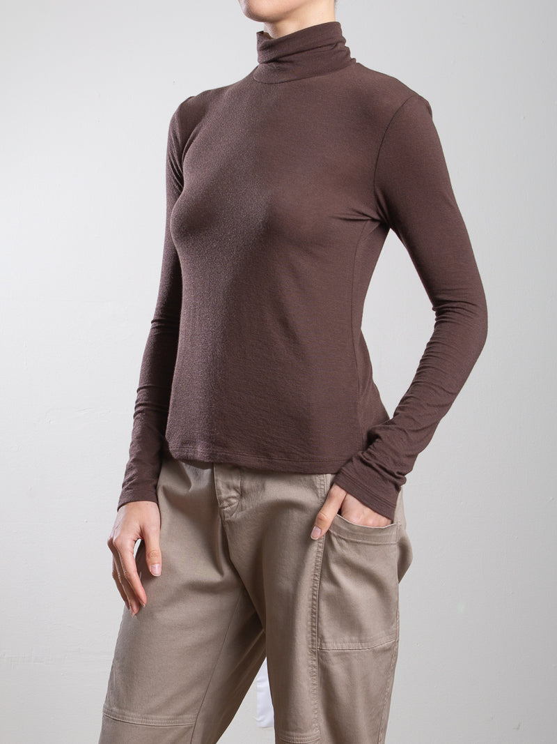 Shiloh Turtleneck in Cashmere Jersey - Chocolate