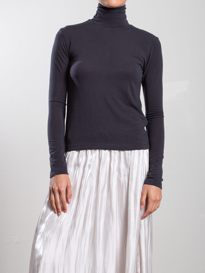 Shiloh Turtleneck in Cashmere Jersey - Carbon