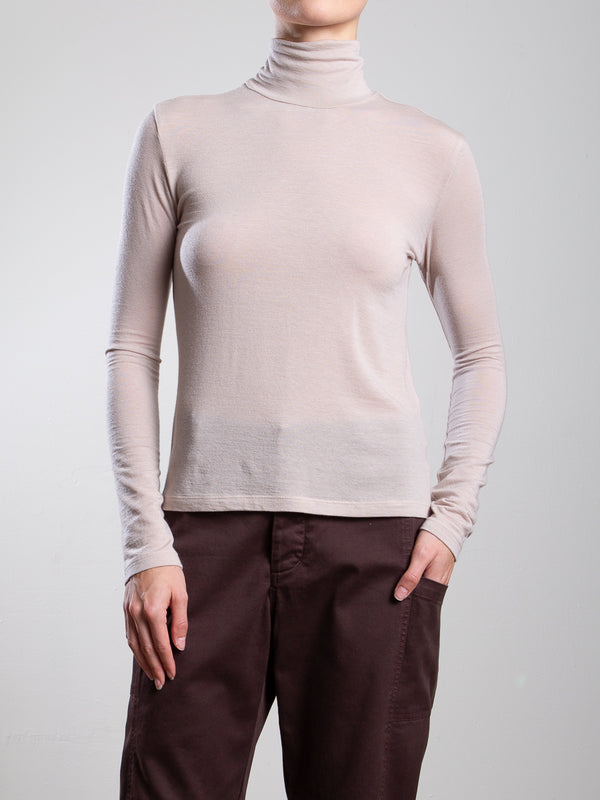 Shiloh Turtleneck in Cashmere Jersey - Nude
