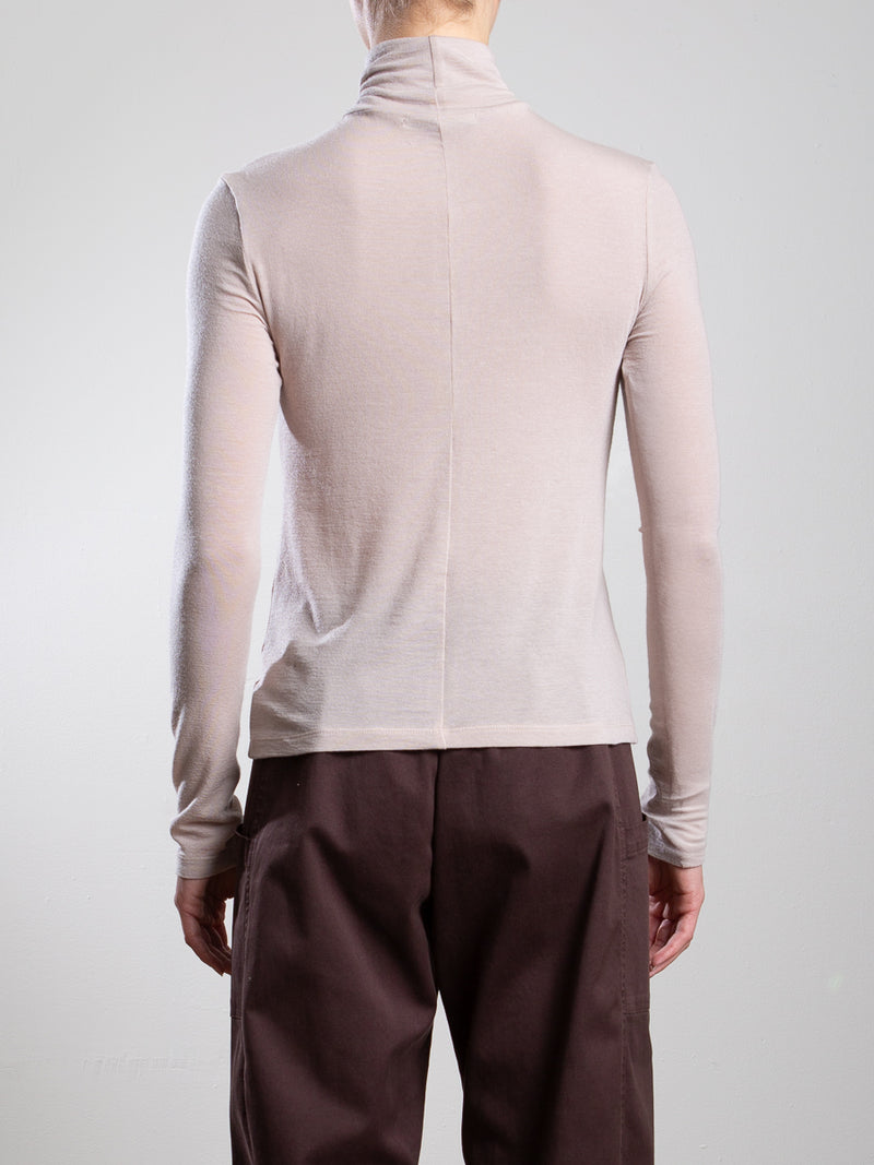 Shiloh Turtleneck in Cashmere Jersey - Nude