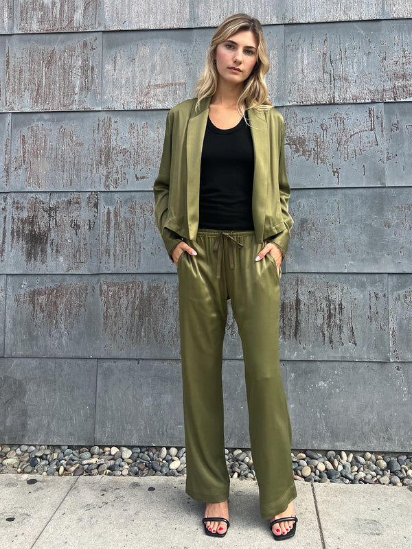 Sloane Mid-Rise Pant in Heirloom Satin - Olive