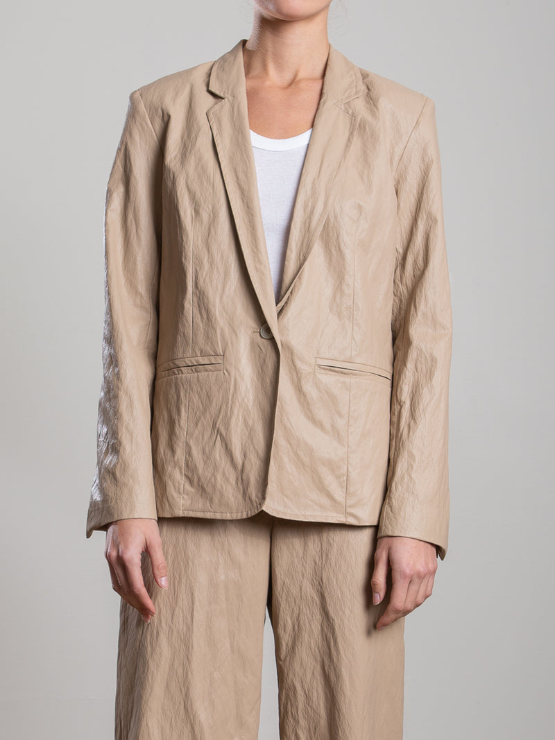Cyrus Blazer in Faux Leather - Biscotti