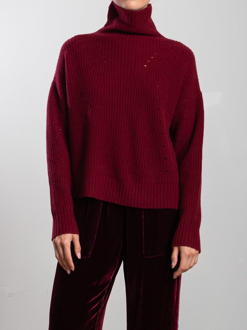 Nicole Turtleneck in Wool Cashmere - Oxblood