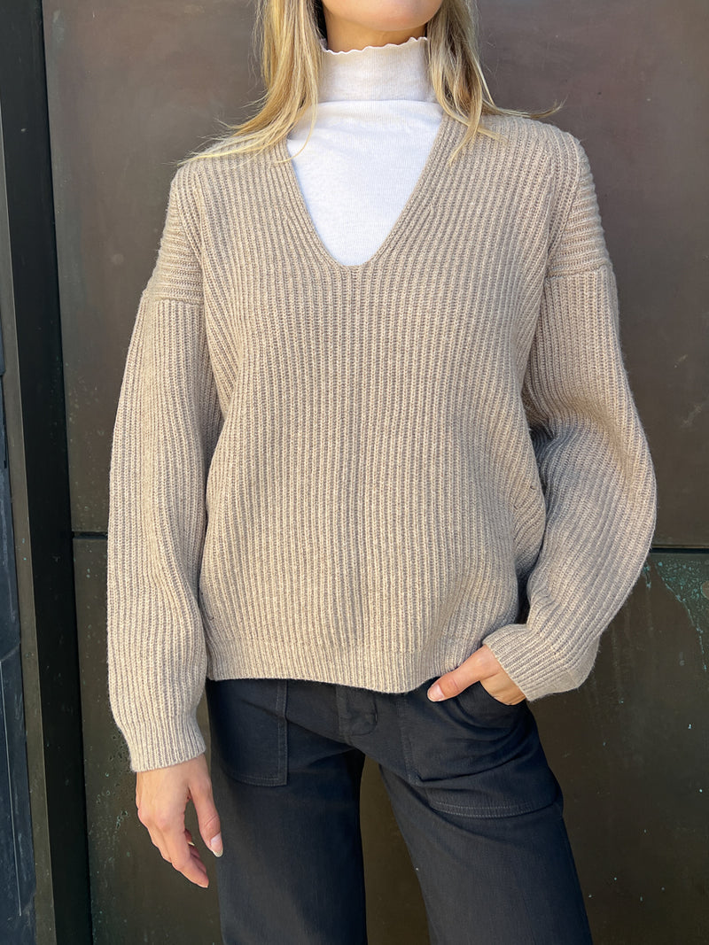 Bea V-Neck Sweater - Flax