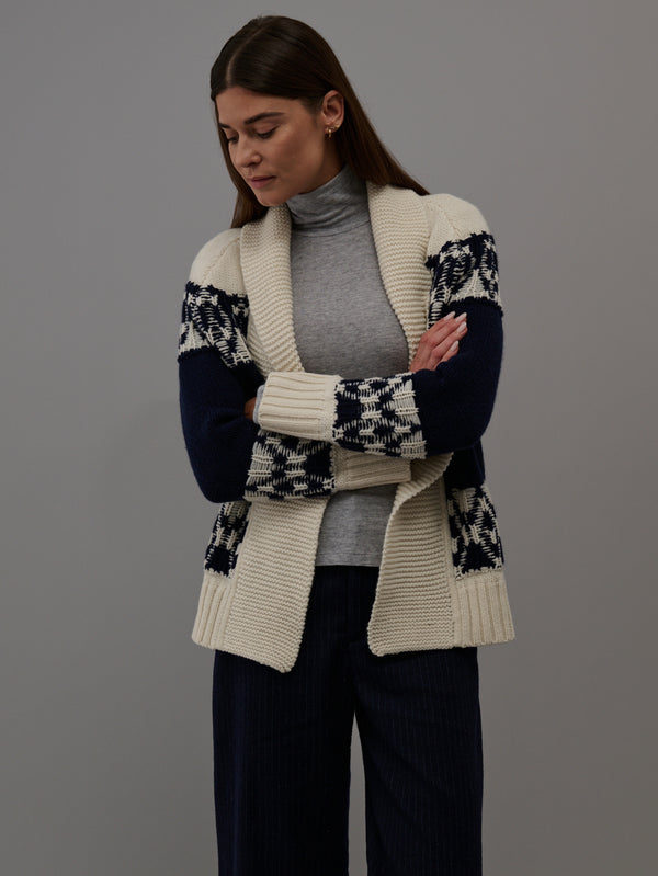 Lawrie Cardigan in Wool Cashmere - Navy/Ivory