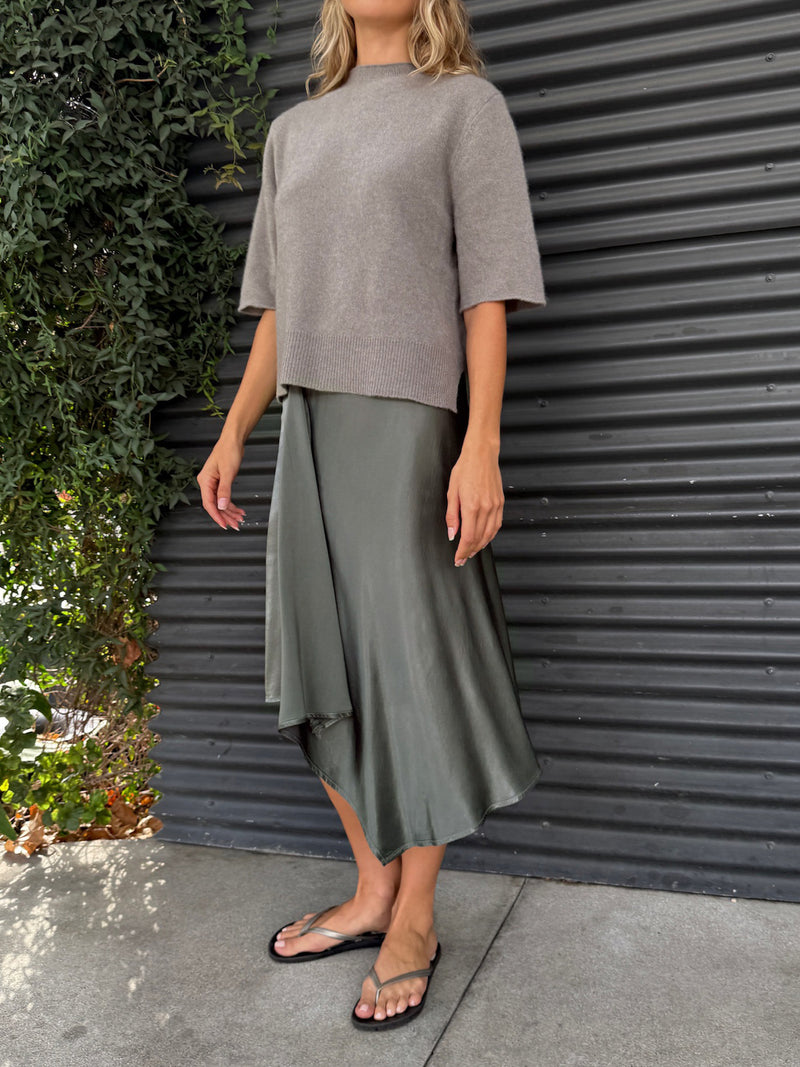Renee Mockneck in Brushed Cashmere - Pebble