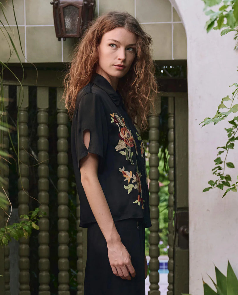 The Tavern Button Up with Bouquet Floral Embroidery