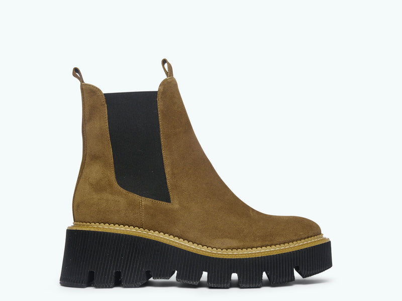 Bess Lug Sole Chelsea Boot - Brown Suede