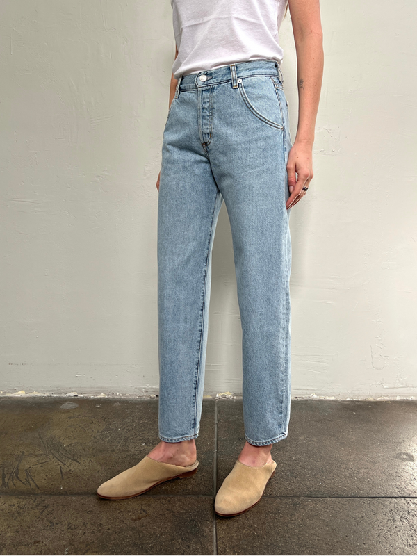 Daily Blue Mantra Wide Barrel Jean Lake
