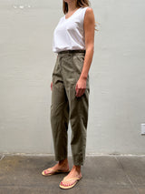 Claire Pant in Paperweight Cotton - Military *Final Sale*