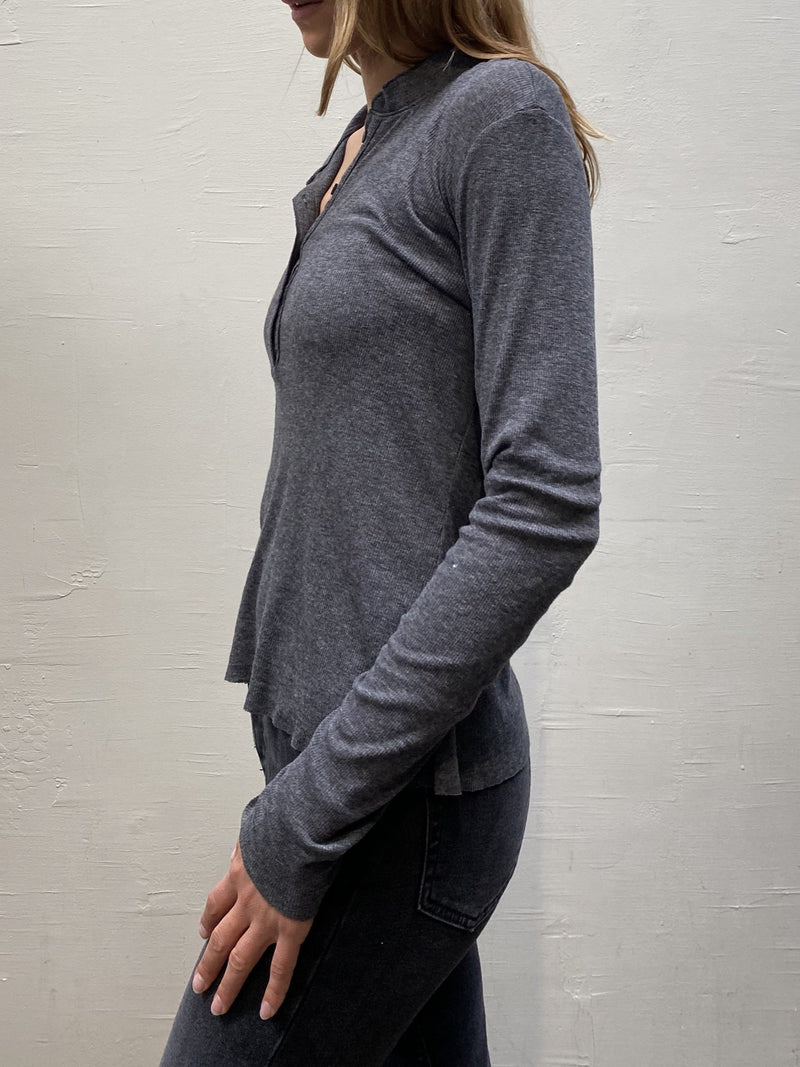 Jude Henley in Featherweight Rib - Charcoal